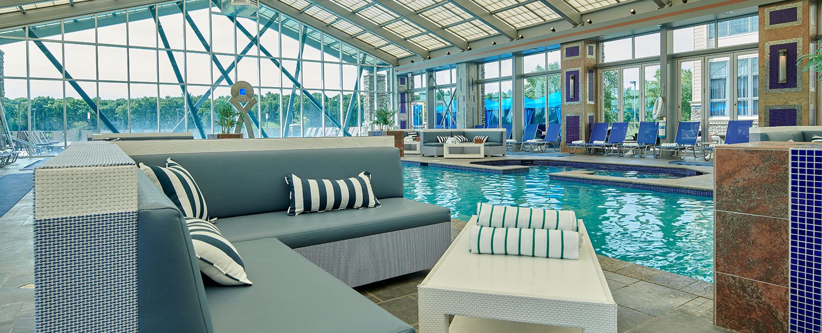 Pool and Spa in the Poconos - Mount Airy Casino Resort